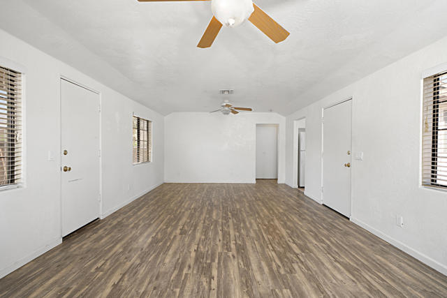 73345 Royal Palm Drive, Palm Desert CA: https://media.crmls.org/mediaz/4b465b92-ed4c-4cd9-aa20-cd574eb89e3f.jpg