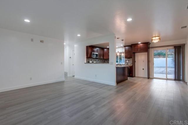 Image 4 of 35 For 681 Roosevelt Street