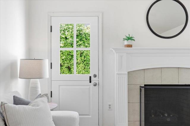 1019 Riverton Drive, San Carlos CA: https://media.crmls.org/mediaz/4b467e3c-e2db-4992-8b88-fe93679c8c9e.jpg