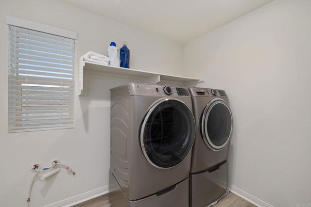 Image 20 of 27 For 27924 Barley Ct.