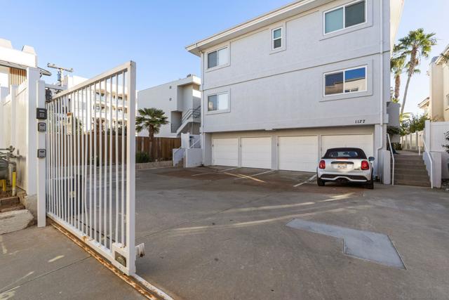 1177 Pacific Beach Drive, San Diego CA: https://media.crmls.org/mediaz/4b46f698-a1dc-4b30-af5d-24b331962130.jpg