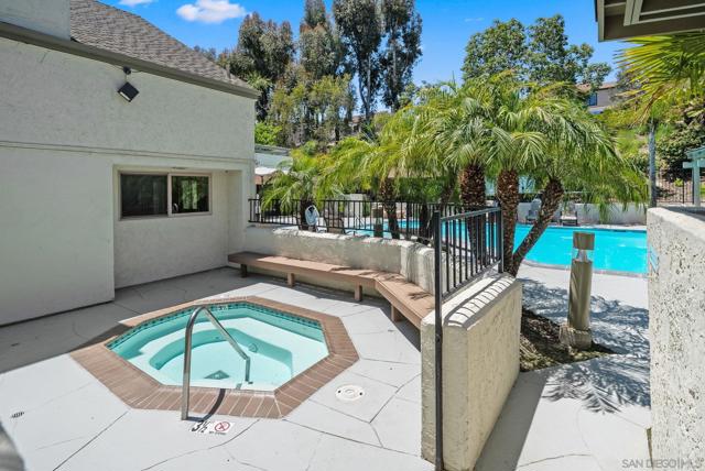 5751 Menorca Dr, San Diego CA: https://media.crmls.org/mediaz/4b493650-9beb-40ae-83b3-75b68941b8b7.jpg
