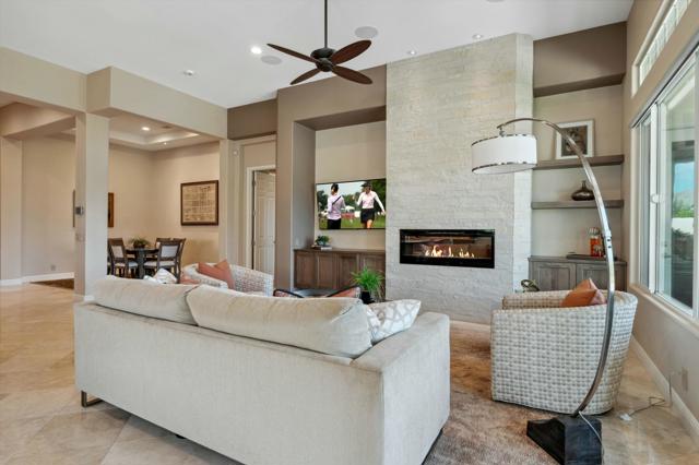 80233 Via Tesoro, La Quinta CA: https://media.crmls.org/mediaz/4b4a9864-193e-43c4-9edf-4728c2ab4423.jpg