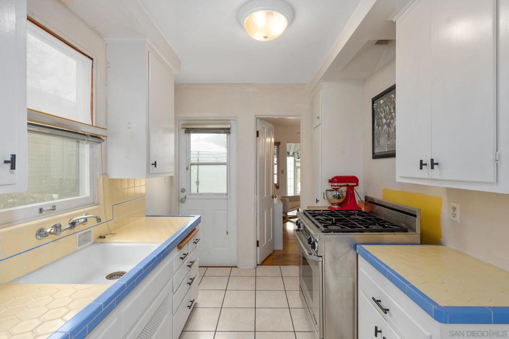 4405 New Hampshire St. - photo 4