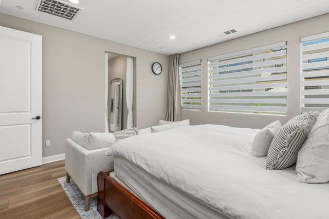 Detail Gallery Image 17 of 44 For 675 Westbrook Loop, San Marcos,  CA 92078 - 5 Beds | 4/1 Baths