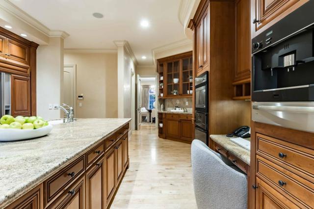 58 Marymont Avenue, Atherton CA: https://media.crmls.org/mediaz/4b4b3475-37a2-49dd-912d-28655cd5959c.jpg