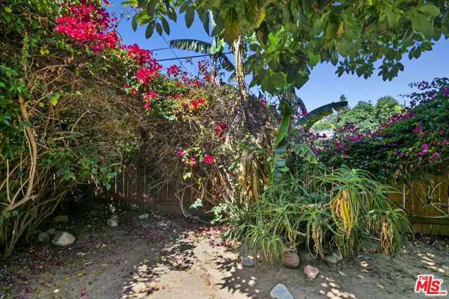 1947 Whitmore Avenue, Los Angeles CA: https://media.crmls.org/mediaz/4b4b6884-1fff-480f-ad26-f1a23e43a1f7.jpg