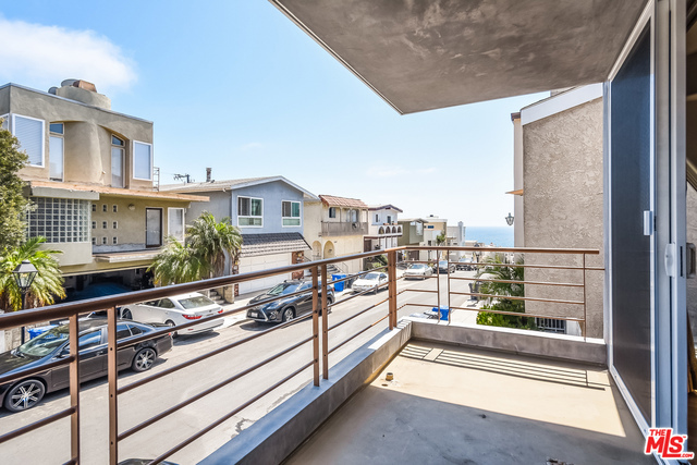 417 21ST Street, Manhattan Beach, California 90266, 3 Bedrooms Bedrooms, ,3 BathroomsBathrooms,Residential,Sold,21ST,18365354