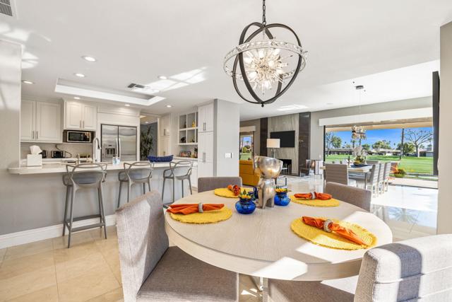 6 Barnard Court, Rancho Mirage CA: https://media.crmls.org/mediaz/4b4bc7c2-46cb-47f5-8e16-36ac0fb2c7d8.jpg