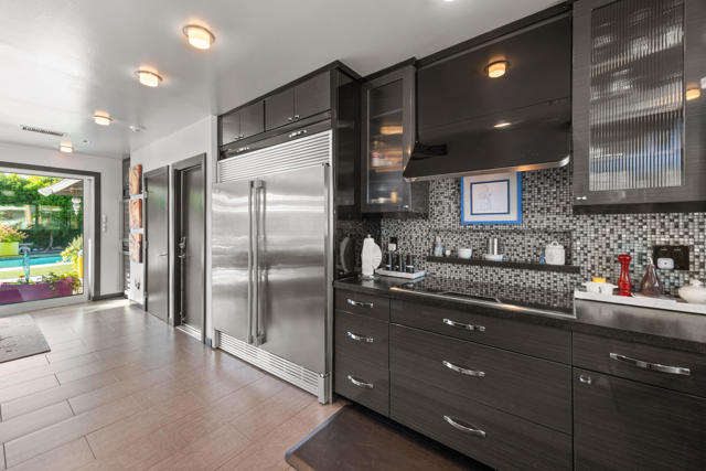 2749 E Livmor Avenue, Palm Springs, CA 92262