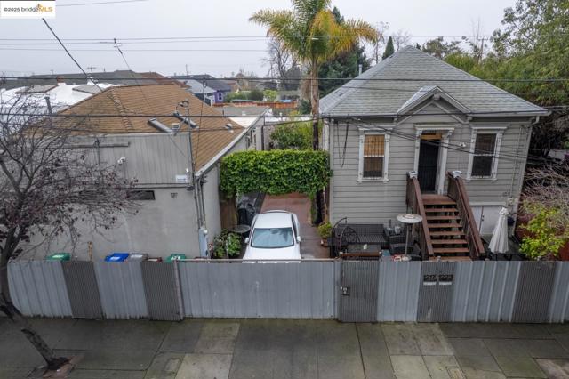 Image 1 of 50 For 1217 32nd St