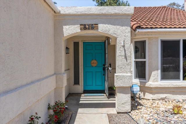 Detail Gallery Image 7 of 54 For 819 Corte Merano, Escondido,  CA 92026 - 3 Beds | 2 Baths