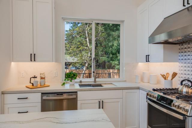 846 Portola Road, Portola Valley CA: https://media.crmls.org/mediaz/4b4c66fa-4279-4307-8d7d-7c367c243ce2.jpg