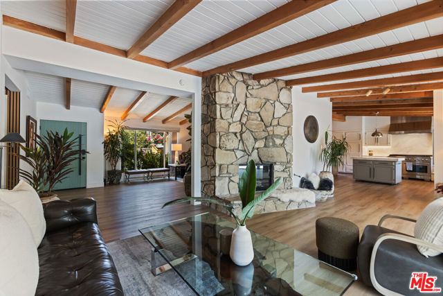 7442 Capps Avenue, Los Angeles CA: https://media.crmls.org/mediaz/4b4c8e63-8456-4e99-9ebf-c24c9a1ffbf0.jpg