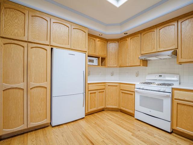 739 Quartz Street, Redwood City CA: https://media.crmls.org/mediaz/4b4d2f29-cb0b-4efd-9961-93c9d2955480.jpg