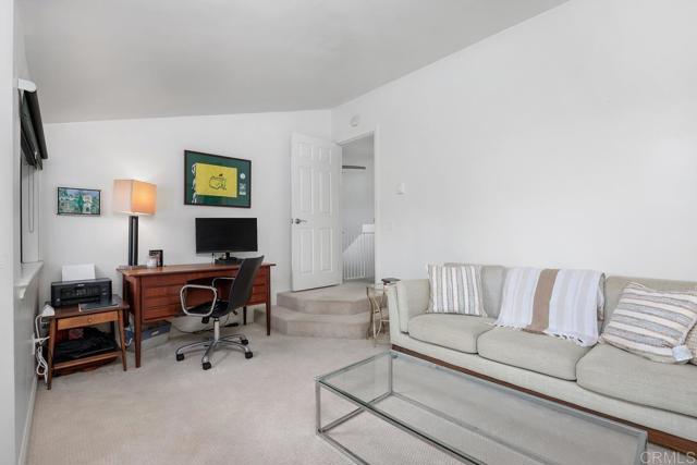 202 Calle De Sereno, Encinitas CA: https://media.crmls.org/mediaz/4b4d9be0-405d-46bc-9e06-b6c352d3a7cc.jpg