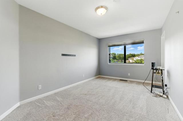 735 Georgetown Place, Gilroy CA: https://media.crmls.org/mediaz/4b4da191-987d-416f-ba29-e2297d88e23b.jpg