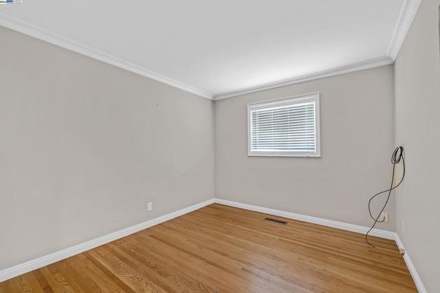 Image 20 of 33 For 1560 Vining Dr