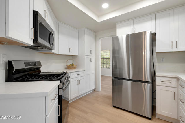 22_11938831_184402_184402-EO-122