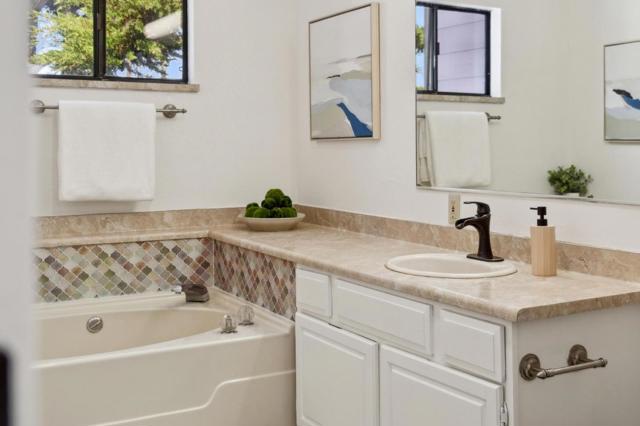 77 Montecito Avenue, Pacifica CA: https://media.crmls.org/mediaz/4b4feec1-c65c-4b7c-91b7-ae167164e102.jpg