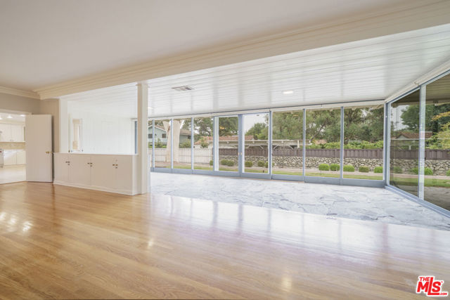 520 Winthrop Road, San Marino CA: https://media.crmls.org/mediaz/4b50b7be-901a-4c7b-9a07-d710b9b125db.jpg