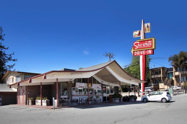 217 Valencia Avenue, Aptos CA: https://media.crmls.org/mediaz/4b538226-fe96-424b-a722-c3506941ea32.jpg