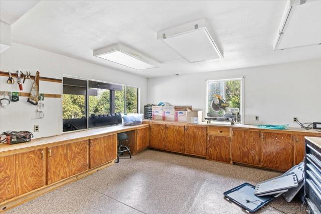 1379 Sunny Heights Road, Fallbrook CA: https://media.crmls.org/mediaz/4b543868-5c6e-40b3-b299-11ba3c45f932.jpg