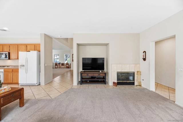 29213 Broken Arrow, Murrieta CA: https://media.crmls.org/mediaz/4b557a7e-95f7-433b-8e9b-6249568852e9.jpg