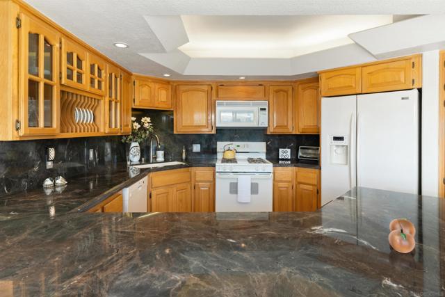 Image 7 of 49 For 4613 Janet Pl