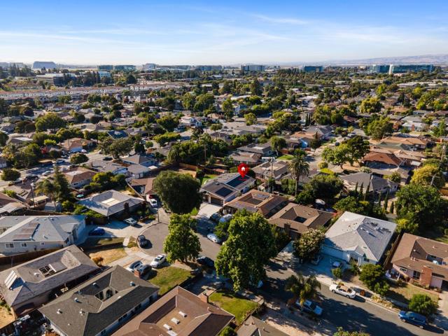 239 Eureka Court, Sunnyvale CA: https://media.crmls.org/mediaz/4b567f7f-f085-4962-92f3-8b94ce23fd4e.jpg