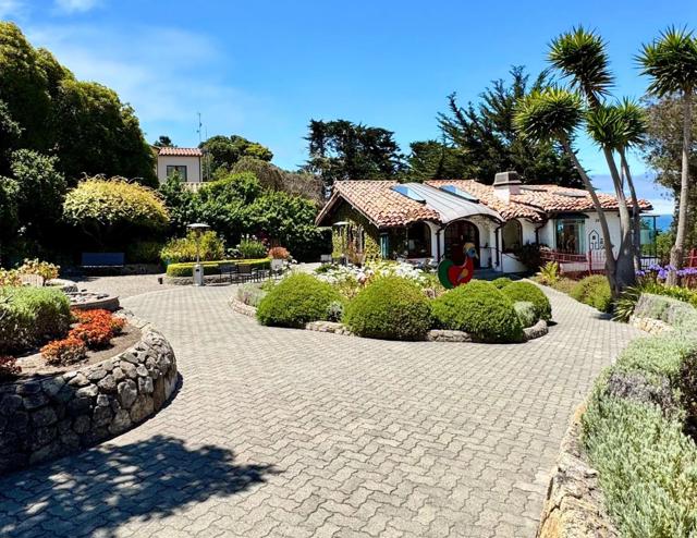 29251 Highway 1, Carmel CA: https://media.crmls.org/mediaz/4b577949-c151-4686-9d7a-5578480b19da.jpg