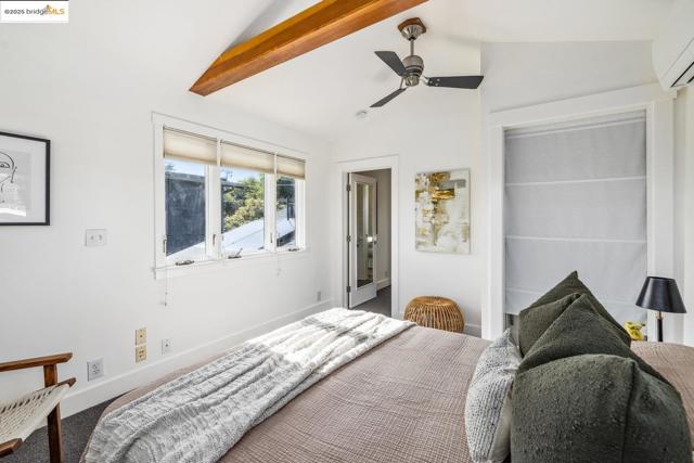 1334 Derby St, Berkeley CA: https://media.crmls.org/mediaz/4b5b5f68-5458-434a-8ae5-b1ac88fe427d.jpg