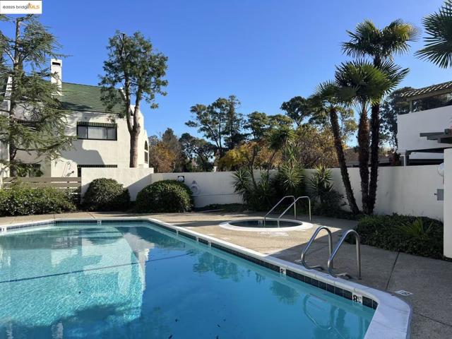 95 Mozden Ln, Pleasant Hill CA: https://media.crmls.org/mediaz/4b5b6458-32d0-4a36-af1a-e8665b29f347.jpg