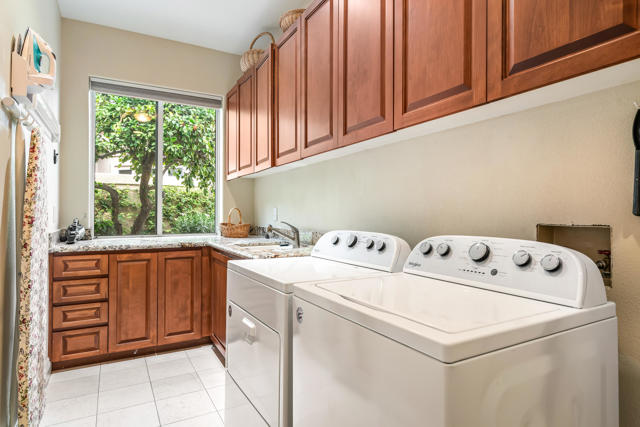 75063 Spyglass Drive, Indian Wells CA: https://media.crmls.org/mediaz/4b5c5617-d10b-4bfa-9c5a-862be271bc22.jpg