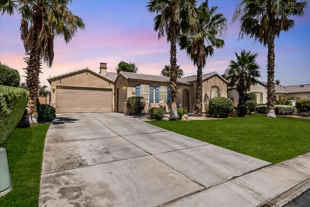 40828 Paganini Drive, Indio CA: https://media.crmls.org/mediaz/4b5c5721-f7bb-421a-a569-ca4e33c54fc0.jpg