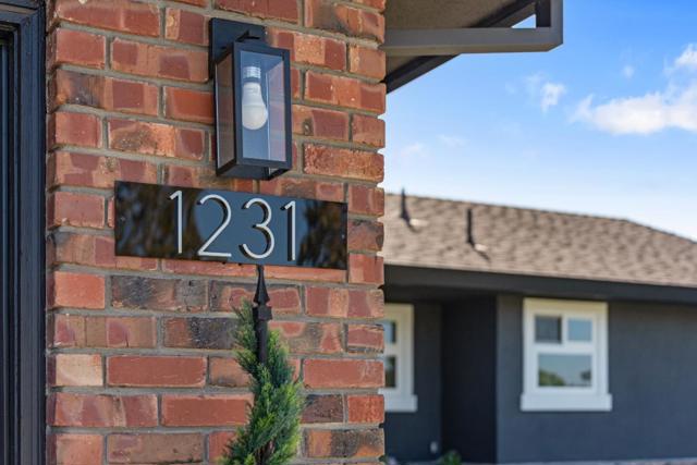 1231 Westward Drive, Hollister CA: https://media.crmls.org/mediaz/4b5da9fd-cfb2-4e29-9162-0477abb6544e.jpg