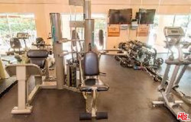 2700 Cahuenga Boulevard, Los Angeles CA: https://media.crmls.org/mediaz/4b5e55b3-6cf2-4ca3-a527-6baae0fc2516.jpg