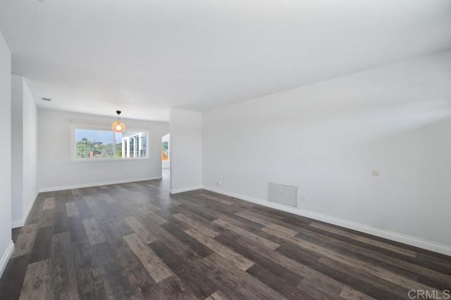 Image 12 of 49 For 2252 Vancouver Avenue