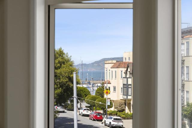 1921 Jefferson Street, San Francisco CA: https://media.crmls.org/mediaz/4b5f1752-cb7d-4368-8488-a0e2bf208197.jpg