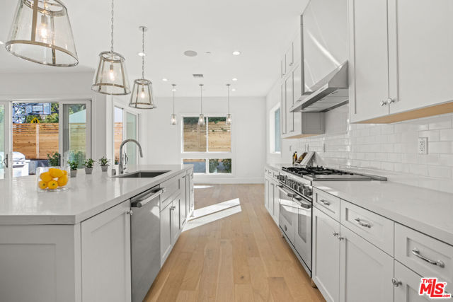 Drew Fenton | 744 Almar Avenue Pacific Palisades CA | MLS: 7446010 Drew Fenton | 744 Almar Avenue Pacific Palisades CA | MLS: 7446010