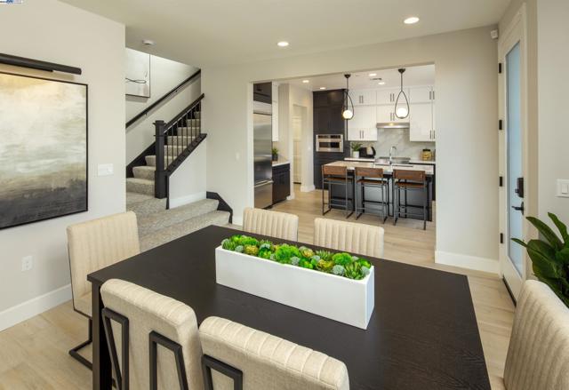 119 Compass Drive, Napa CA: https://media.crmls.org/mediaz/4b6008d4-5d99-46e6-ac9f-093bcd643cdd.jpg