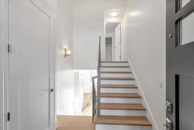 3074 Malcolm Avenue, Oakland CA: https://media.crmls.org/mediaz/4b60a542-4f3b-4035-93a9-4c0c60174718.jpg