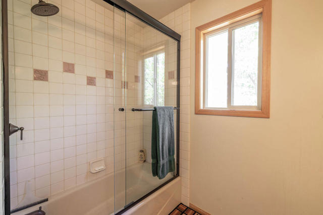 1307 Pigeon Road, Big Bear CA: https://media.crmls.org/mediaz/4b62e886-bc2c-42a3-bf6b-73d9a07742c9.jpg
