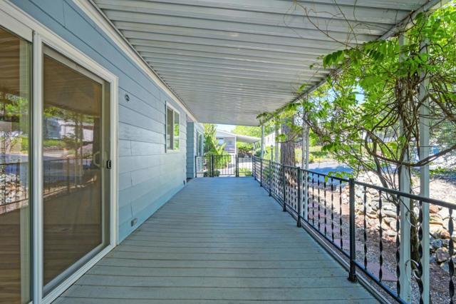 12339 Pepperwood, Auburn CA: https://media.crmls.org/mediaz/4b62f615-bf0e-482c-82d1-7fb00819c9e5.jpg