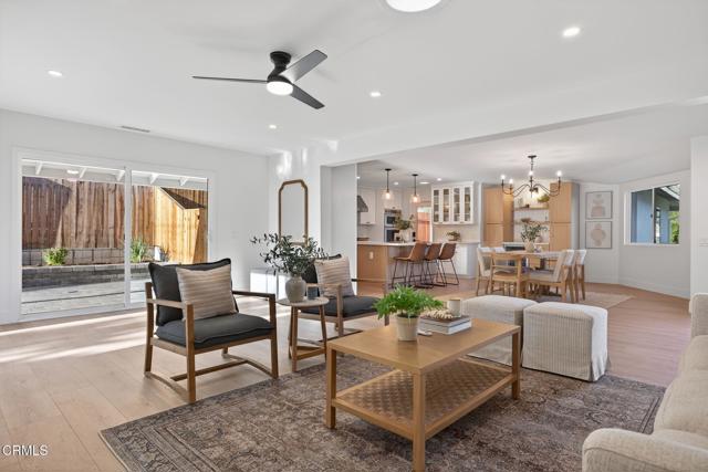 Detail Gallery Image 9 of 71 For 511 Beverly Cir, Camarillo,  CA 93010 - 4 Beds | 3 Baths