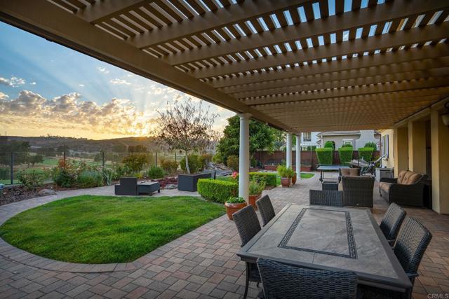 6767 Malachite Place, Carlsbad CA: https://media.crmls.org/mediaz/4b63f8a2-a482-4d57-88b4-44ff47a2cdff.jpg