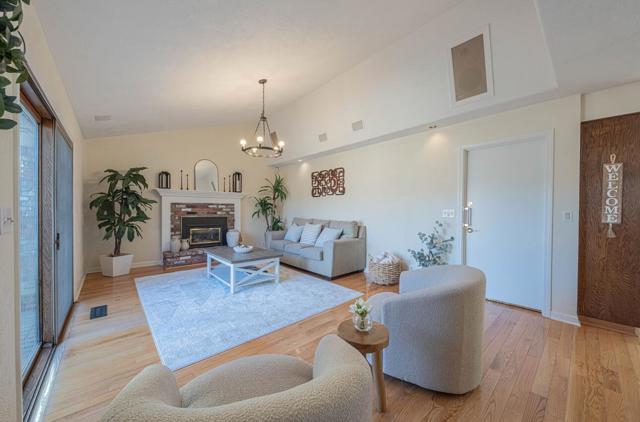 1527 Atherton Way, Salinas CA: https://media.crmls.org/mediaz/4b641eb3-e27a-4c9c-b627-b6a8b3d5e828.jpg