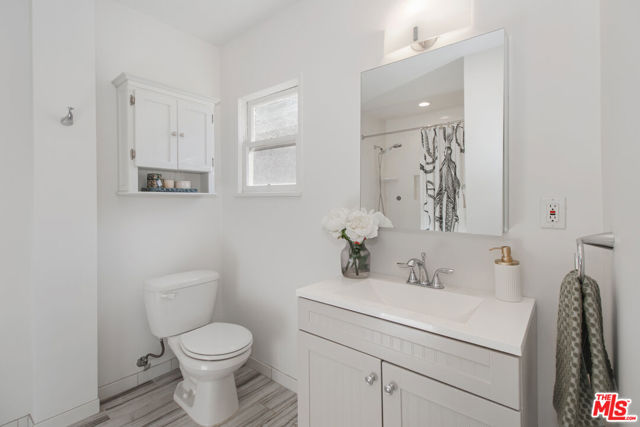 2044 Stanley Hills Drive, Los Angeles CA: https://media.crmls.org/mediaz/4b6436c3-ebe9-4088-82b0-927780fcd355.jpg