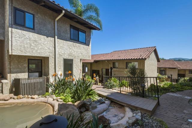 Detail Gallery Image 44 of 49 For 1915 Estrella De Mar Ct #C,  Carlsbad,  CA 92009 - 2 Beds | 2/1 Baths