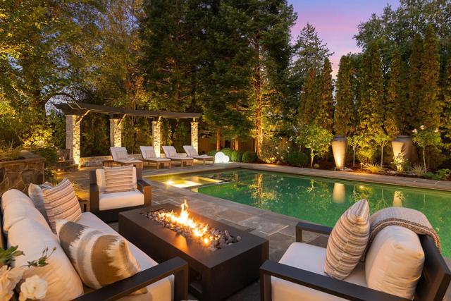 729 Chiltern Road, Hillsborough CA: https://media.crmls.org/mediaz/4b66bf89-10aa-470b-b1e3-69913358616c.jpg